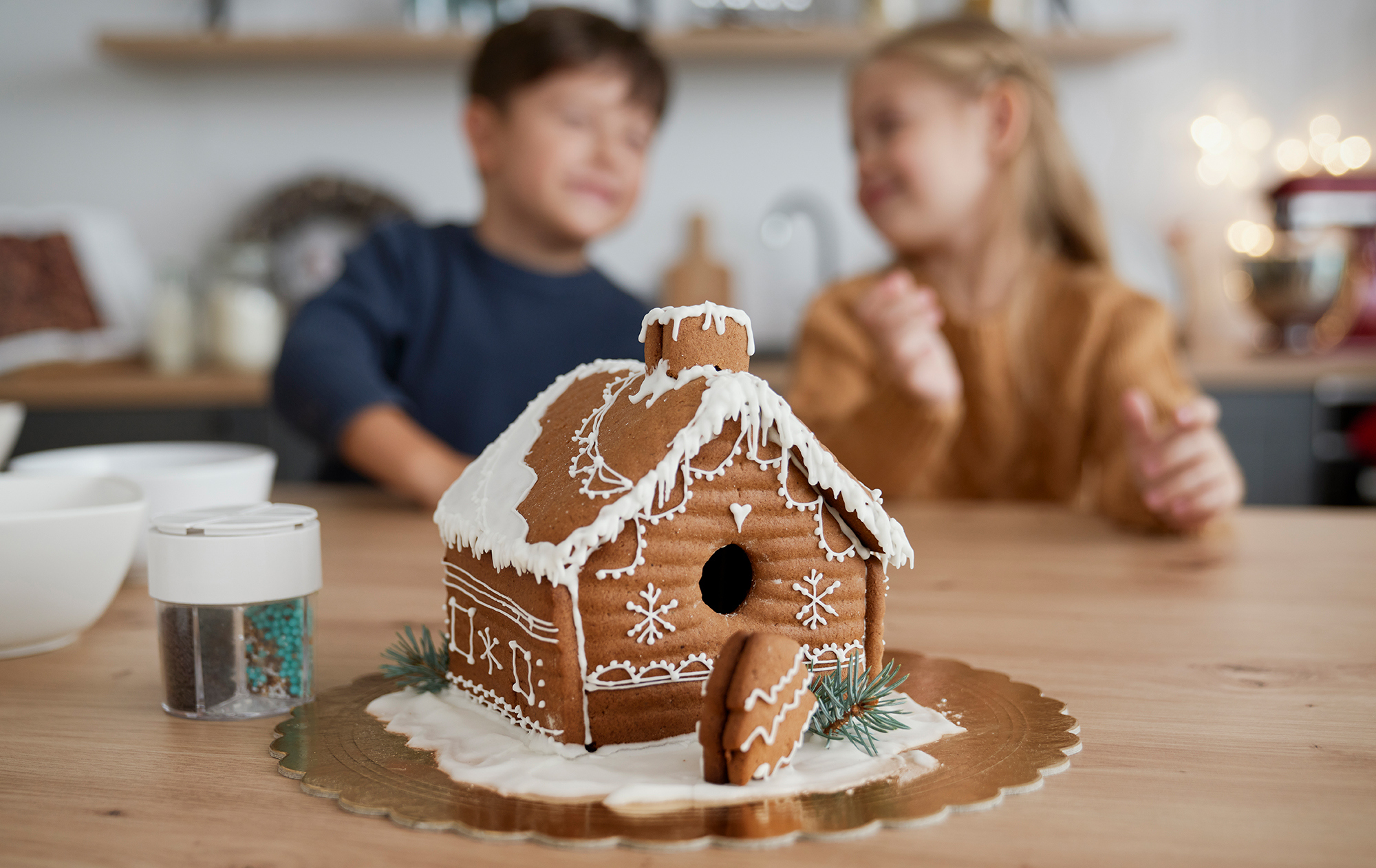 Гості будуть у захваті: рецепт пряникового будинку від кухарів королівської сім'ї (відео)